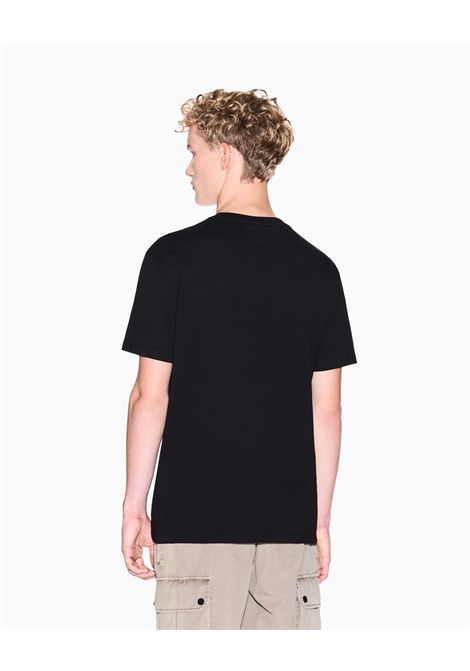 T-shirt in jersey a vestibilità regolare con logo in metallo ARMANI EXCHANGE | T-shirt | XM002827 AF12308UC001